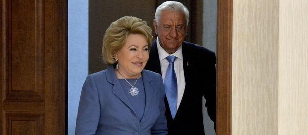 Валянціна Мацвеенка і Міхаіл Мясніковіч - Sputnik Беларусь