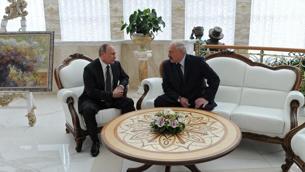Президент России Владимир Путин (слева) и президент Беларуси Александр Лукашенко - Sputnik Беларусь