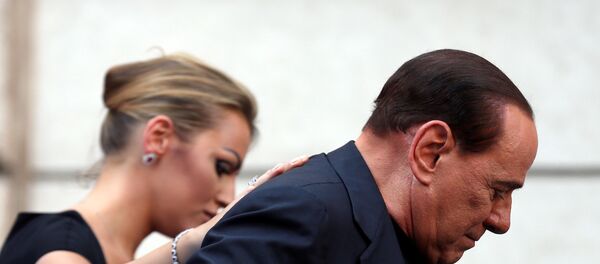 Былы прэм'ер-міністр Італіі Сільвія Берлусконі Былы прэм'ер-міністр Італіі Сільвія Берлусконі - Sputnik Беларусь