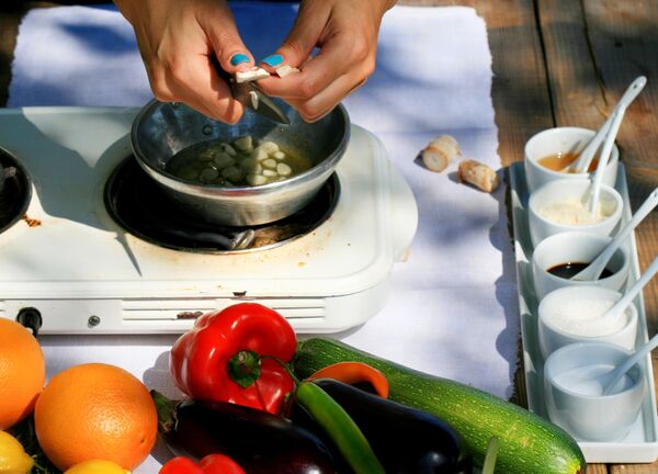 Шампиньоны на гриле, фаршированные гречкой - Sputnik Беларусь