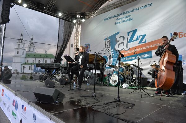 Джазмены из Польши Mietek Szcześniak and Krzysztof Herdzin trio на джазовых вечерах - Sputnik Беларусь