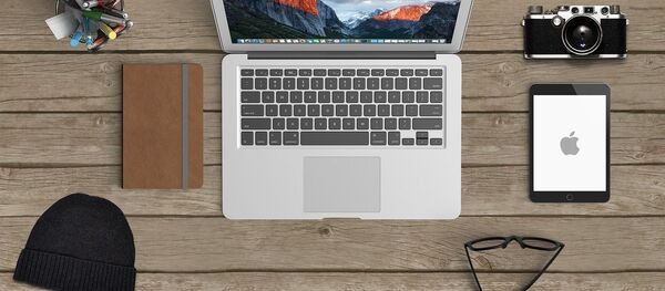 Працоўны стол блогера Працоўны стол блогера - Sputnik Беларусь