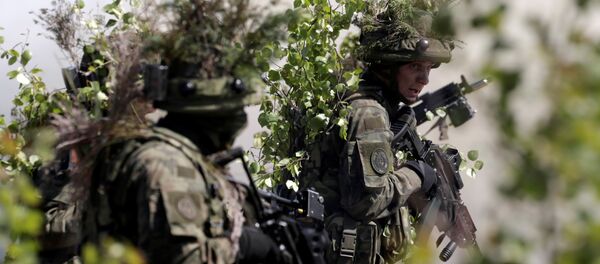 Солдаты на учениях НАТО - Sputnik Беларусь