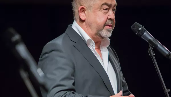 Александр Ефремов на юбилейном творческом вечере - Sputnik Беларусь
