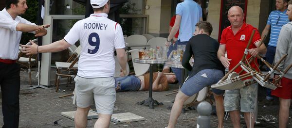 Болельщики сборной Англии по футболу - Sputnik Беларусь