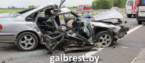 ДТП на трассе М1, в котором погиб военнослужащий - Sputnik Беларусь