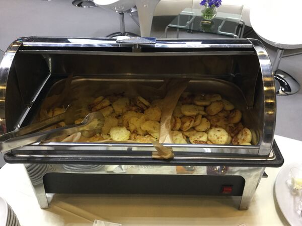 Сырники и драники от белорусского повара на ПМЭФ-2016 - Sputnik Беларусь