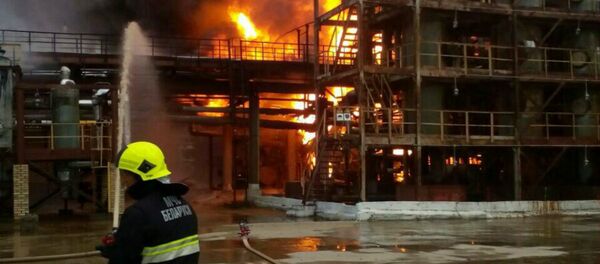 Ликвидация пожара на предприятии Полимир в Новополоцке Ликвидация пожара на предприятии Полимир в Новополоцке - Sputnik Беларусь