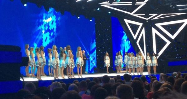 Александр Лукашенко выступает на заключительном шоу Мисс Беларуси-2016 Александр Лукашенко выступает на заключительном шоу Мисс Беларуси-2016 - Sputnik Беларусь