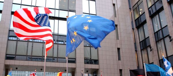 Flagi USA i UE w Brukseli  - Sputnik Беларусь