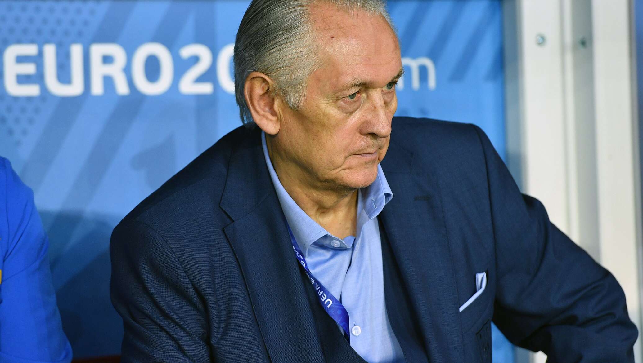 Фоменко тренер. Михаила фоменко тренер пиджак.