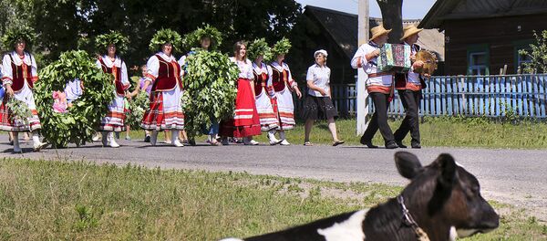 Народные обряды в белорусской деревне - Sputnik Беларусь