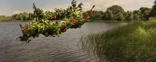 Обряд Вождения Куста - Sputnik Беларусь
