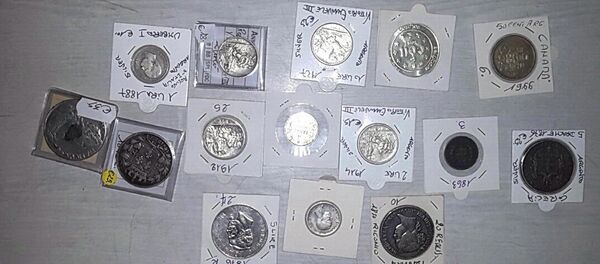 Изъятые на таможне монеты - Sputnik Беларусь