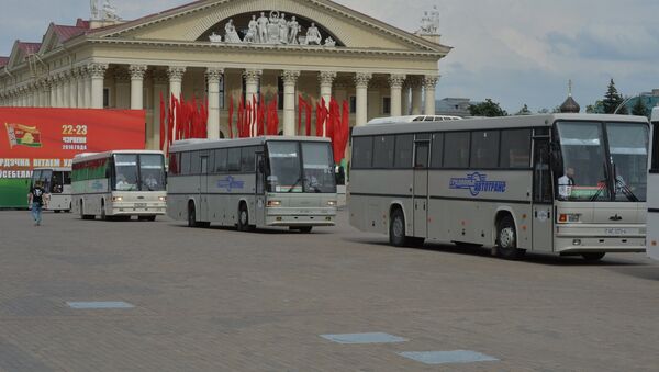 Автобусы делегатов Пятого всебелорусского собрания - Sputnik Беларусь