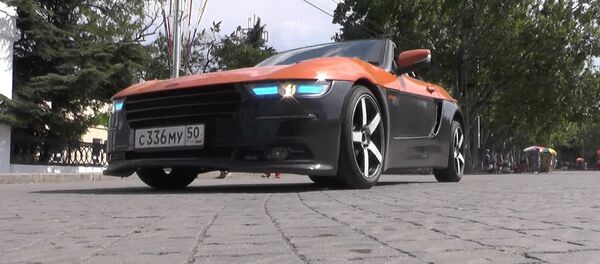 СПУТНИК_Российский спорткар на улицах Севастополя: как выглядит родстер "Крым" СПУТНИК_Российский спорткар на улицах Севастополя: как выглядит родстер "Крым" - Sputnik Беларусь