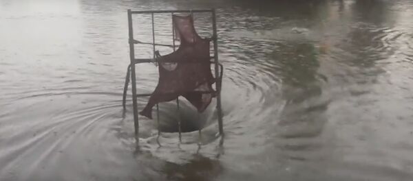 Водяная воронка на месте потопа в Бобруйске. Кадры очевидца - Sputnik Беларусь