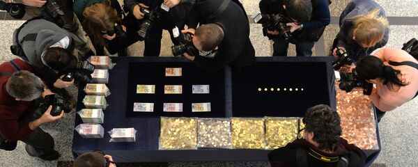 Презентация новых белорусских денег - Sputnik Беларусь