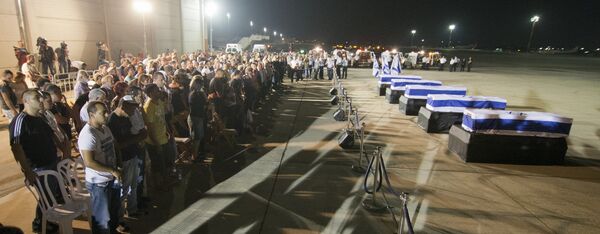 18 июля 2012 года в аэропорту Бургаса 18 июля 2012 года в аэропорту Бургаса - Sputnik Беларусь