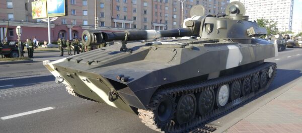 Военная техника в центре Минска Военная техника в центре Минска - Sputnik Беларусь