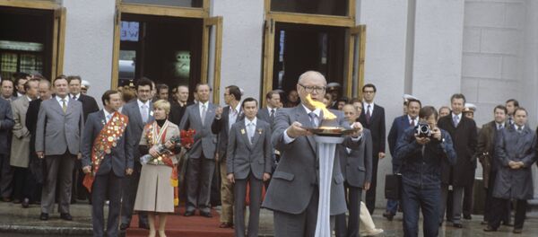 Олимпийский огонь XXII Олимпиады - Sputnik Беларусь