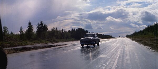 На автомобильной дороге Минск-Брест - Sputnik Беларусь