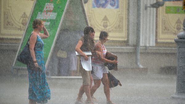 Дождь 3 июля в Минске - Sputnik Беларусь