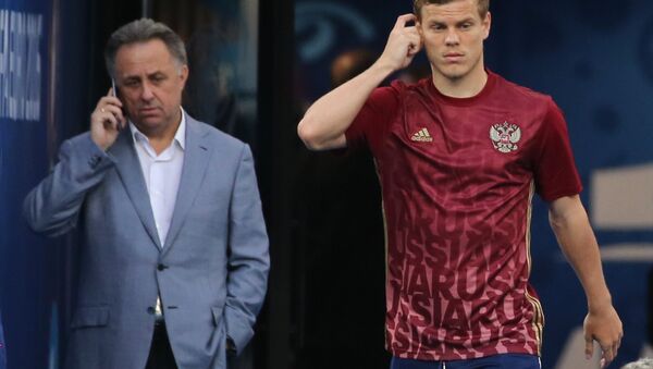 Игрок сборной России Александр Кокорин (справа) - Sputnik Беларусь
