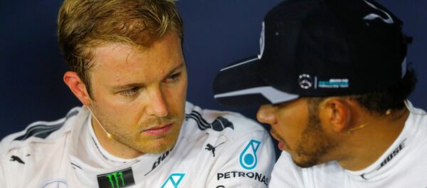 Нико Росберг и Льюис Хэмилтон на пресс-конференции Гран-при Австрии - Sputnik Беларусь