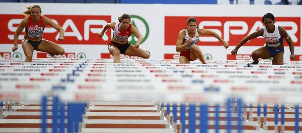 Финальный забег на 100 м с барьерами на чемпионате Европы по легкой атлетике - Sputnik Беларусь