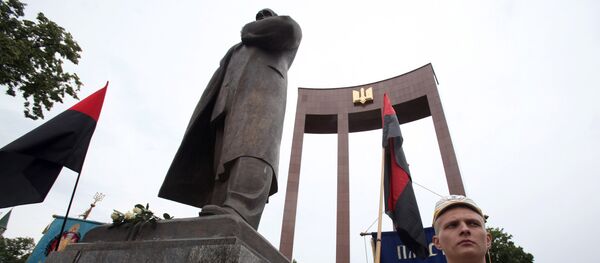 Памятник Степану Бандере во Львове - Sputnik Беларусь