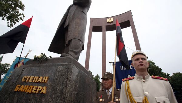 Памятник Степану Бандере во Львове - Sputnik Беларусь