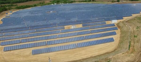 Экологически чистый свет: как выглядит солнечная электростанция на Нарочи - Sputnik Беларусь