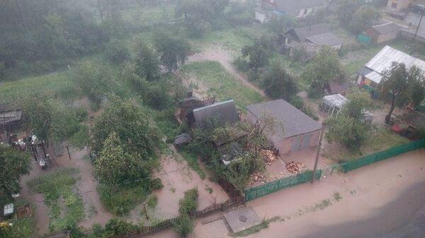 Подтопленные частные подворья в Дзержинске  - Sputnik Беларусь