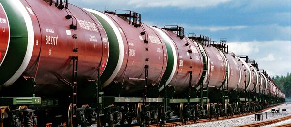 Цыстэрны з нафтай Цыстэрны з нафтай - Sputnik Беларусь