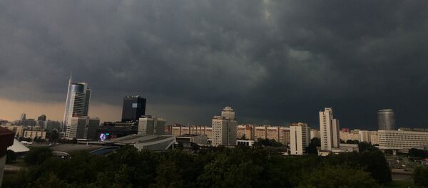 Грозовые тучи в Минске - Sputnik Беларусь