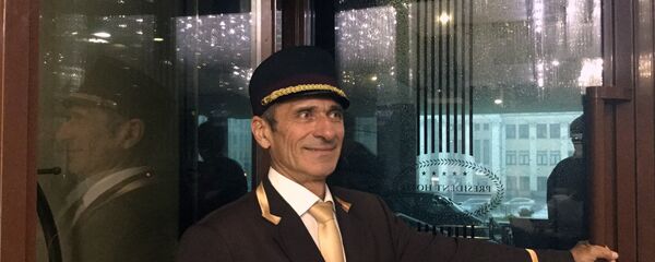 Швейцар Президент-отеля - Sputnik Беларусь