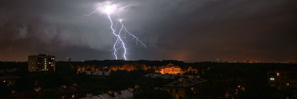 Ливень и штормовой ветер в Москве - Sputnik Беларусь