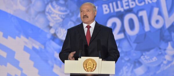 Президент Беларуси Александр Лукашенко на церемонии открытия Славянского базара - Sputnik Беларусь