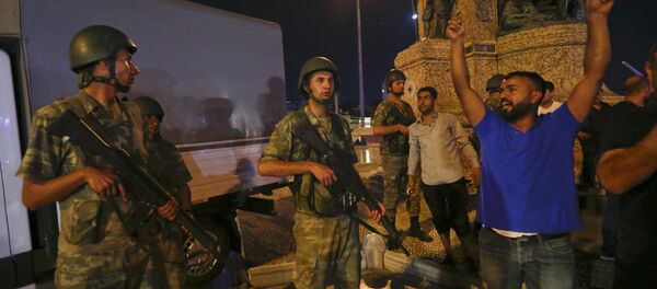 Военные в Стамбуле Военные в Стамбуле - Sputnik Беларусь