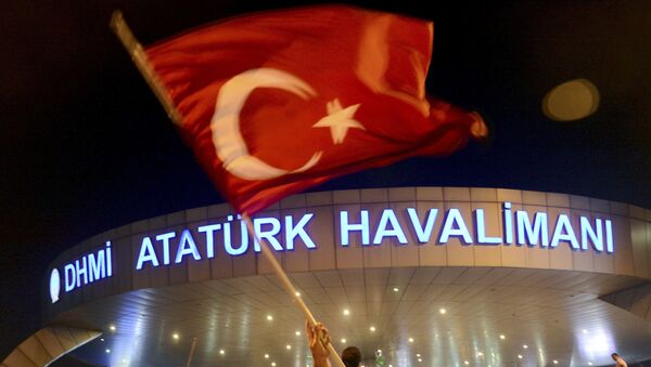 Аэропорт Ататюрк в ночь на субботу 16 июля - Sputnik Беларусь