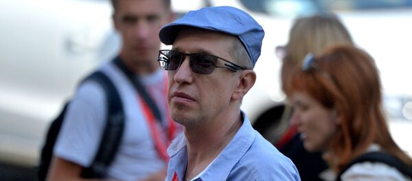 Музыкальный критик Сергей Соседов стал селфи-звездой Славянского базара-2016 Музыкальный критик Сергей Соседов стал селфи-звездой Славянского базара-2016 - Sputnik Беларусь