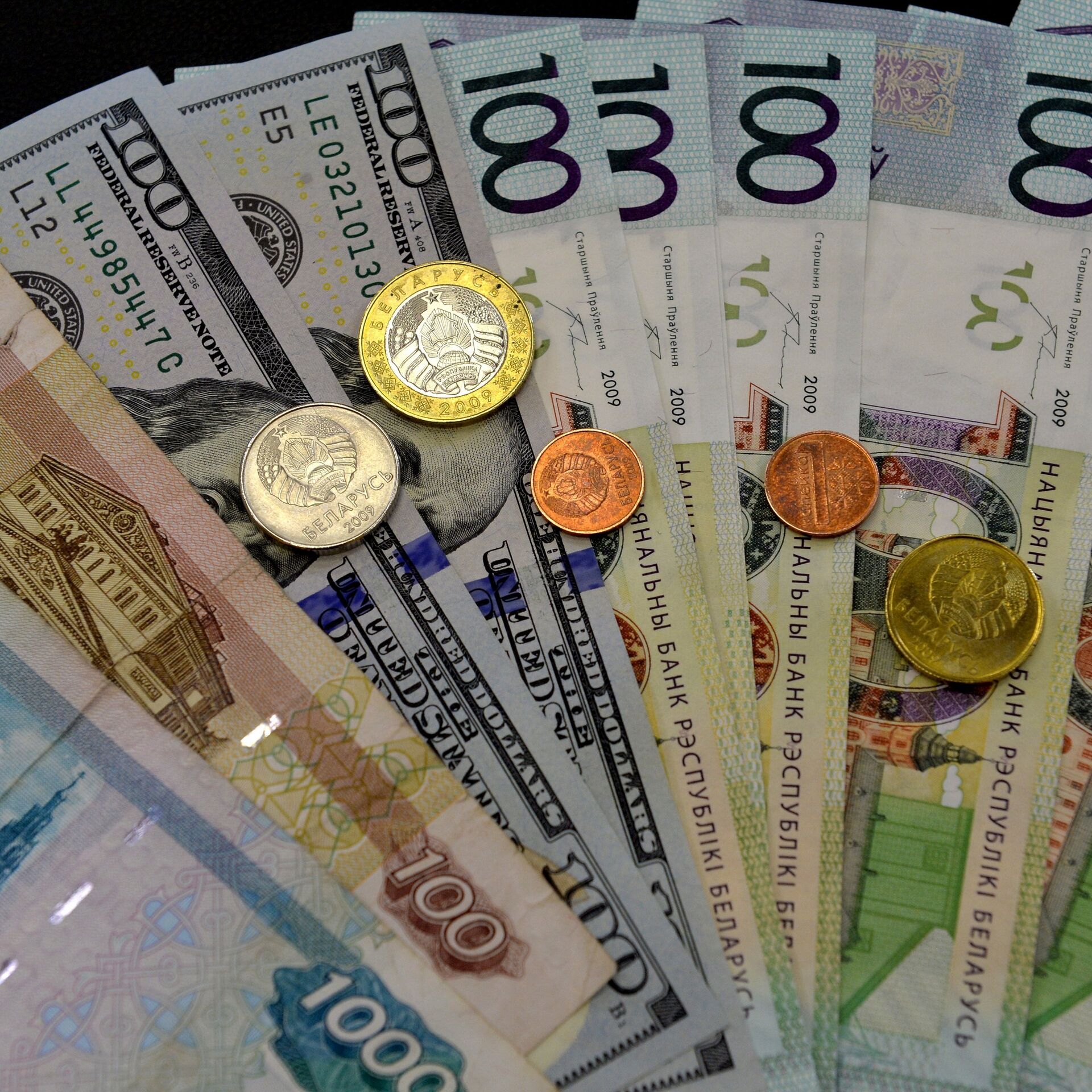 Доллар евро российский. Картинки на рабочий стол деньги. Валюта. Белорусский рубль. Евро валюта.