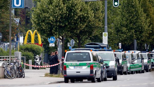 Место, где произошла трагедия в Мюнхене, оцеплено полицией - Sputnik Беларусь