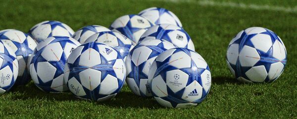 Футбольные мячи матчей Лиги чемпионов - Sputnik Беларусь