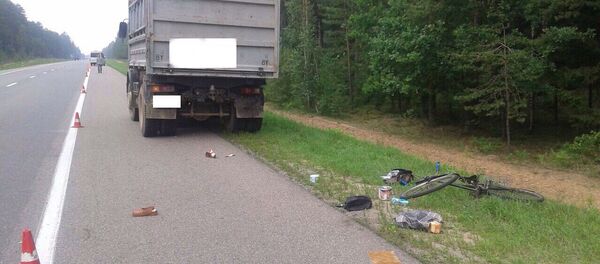 Место ДТП в Ивьевском районе - Sputnik Беларусь