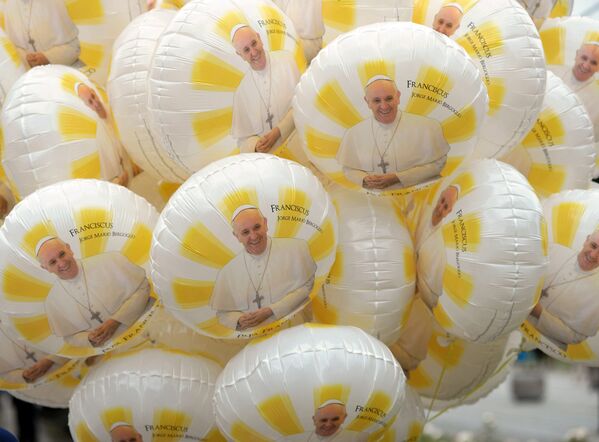 Воздушные шары с изображением Папы Римского - Sputnik Беларусь