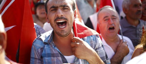 Сторонники различных политических партий собрались на площади Таксим в Стамбуле - Sputnik Беларусь