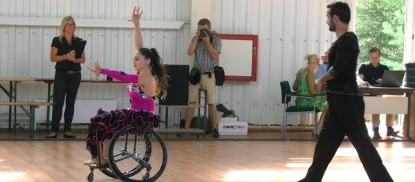 Парашютно-танцевальный фестиваль стартовал под Минском - Sputnik Беларусь