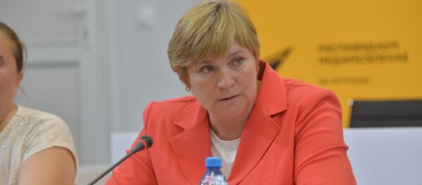 Начальник управления защиты прав потребителей и контроля за рекламой Минторга Ирина Барышникова Начальник управления защиты прав потребителей и контроля за рекламой Минторга Ирина Барышникова - Sputnik Беларусь